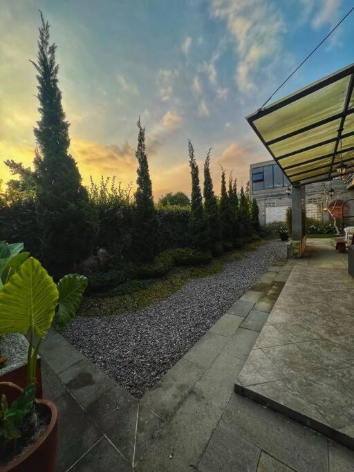 Mimi Castle Full Ac 1200M2 Private Villa Dan Pool Parongpong Lembang Cihanjuang Exterior photo
